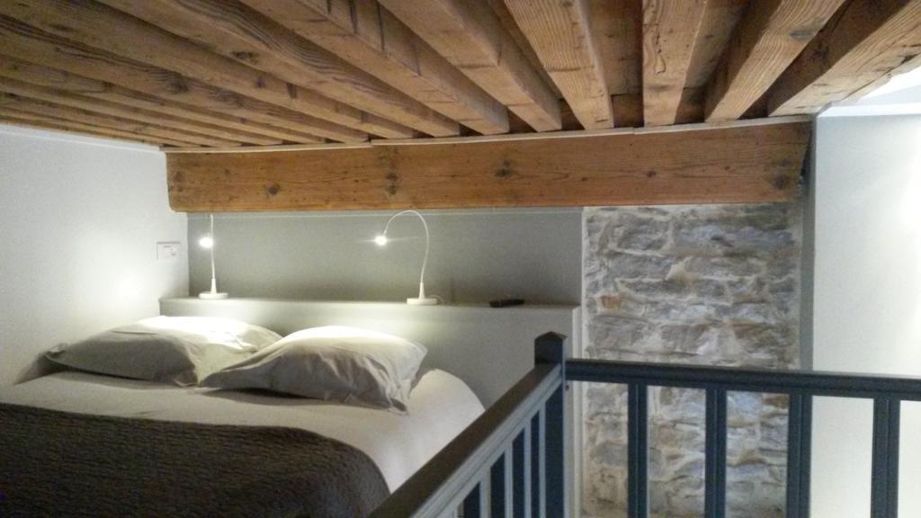 La Nuit Saint Georges Apartment Лион Екстериор снимка