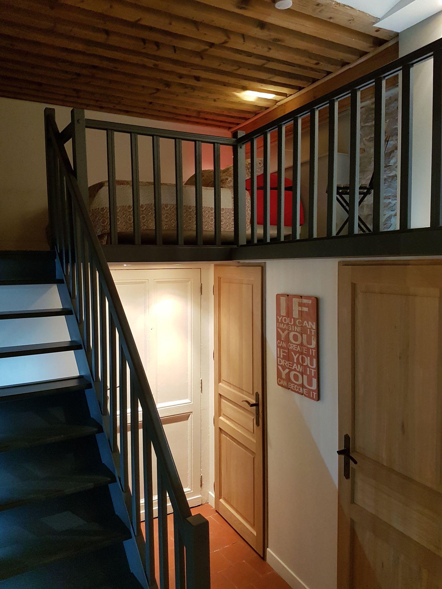 La Nuit Saint Georges Apartment Лион Екстериор снимка