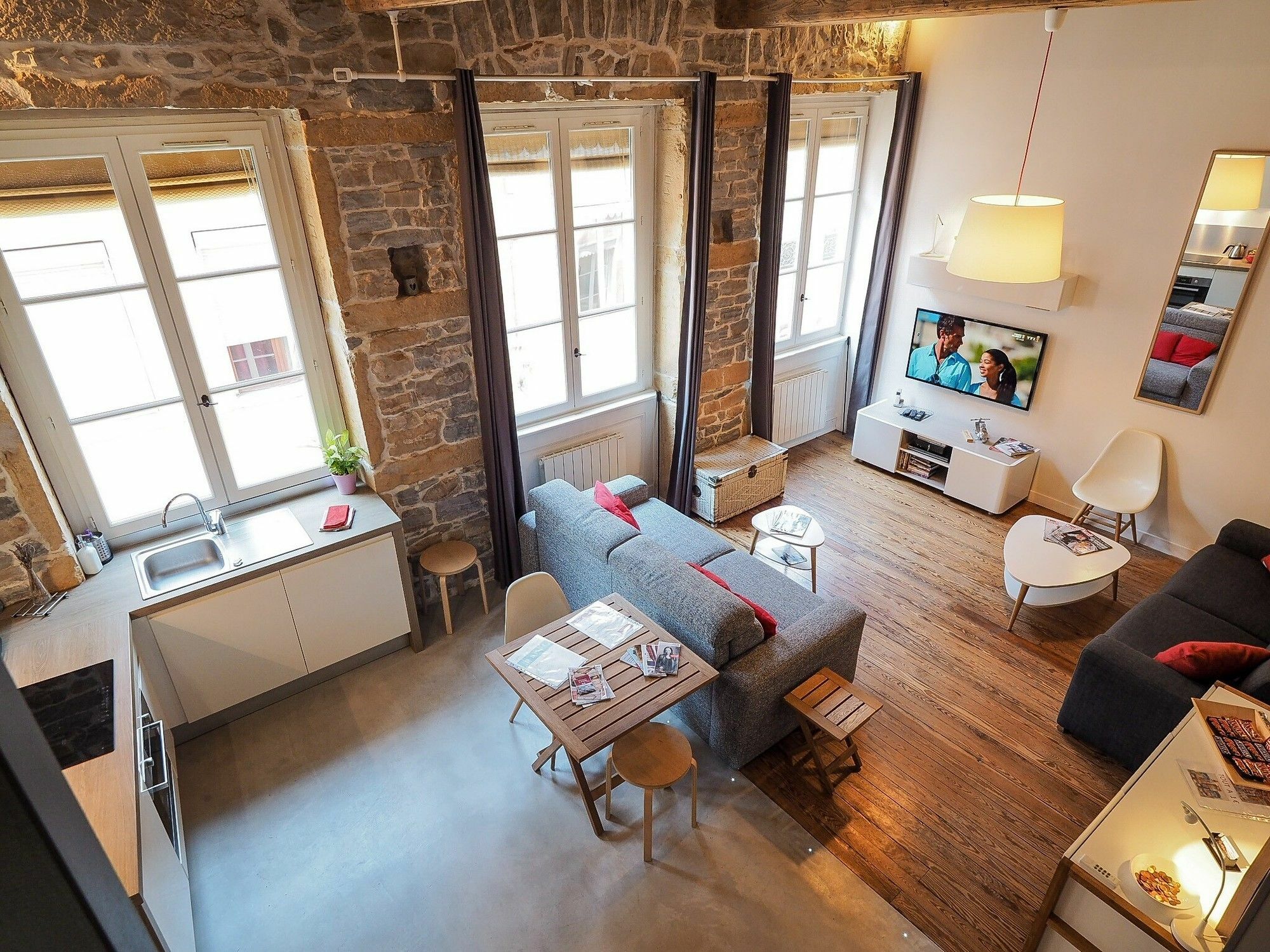 La Nuit Saint Georges Apartment Лион Екстериор снимка